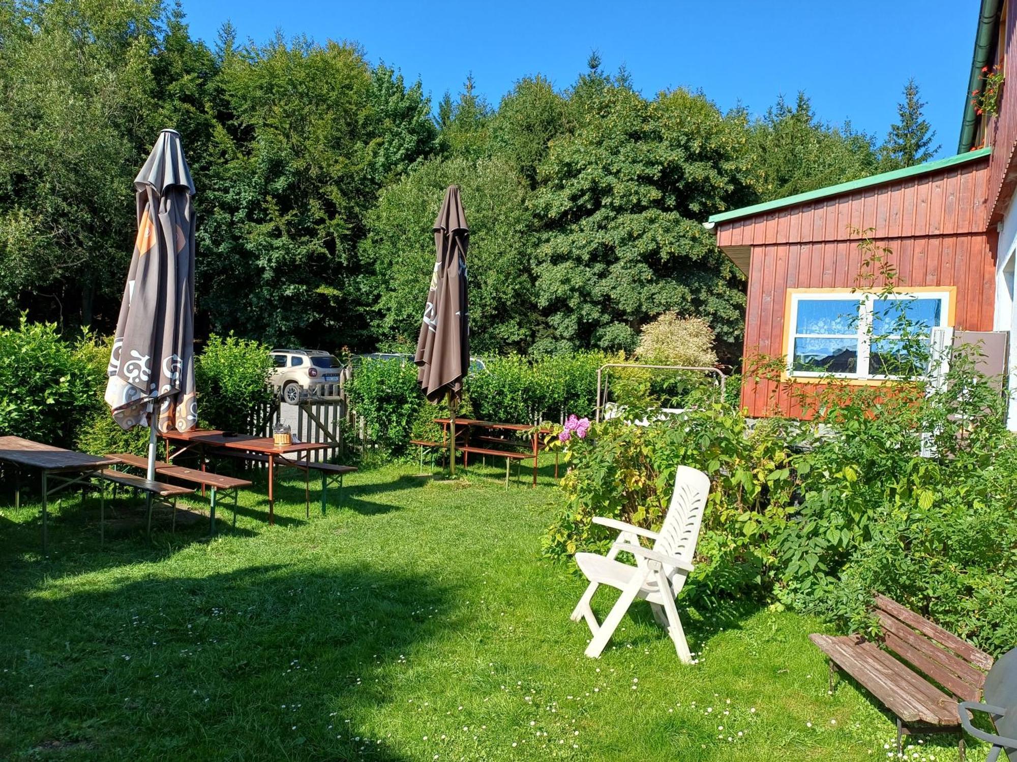 Prazova Bouda Hotel Dobré Екстериор снимка
